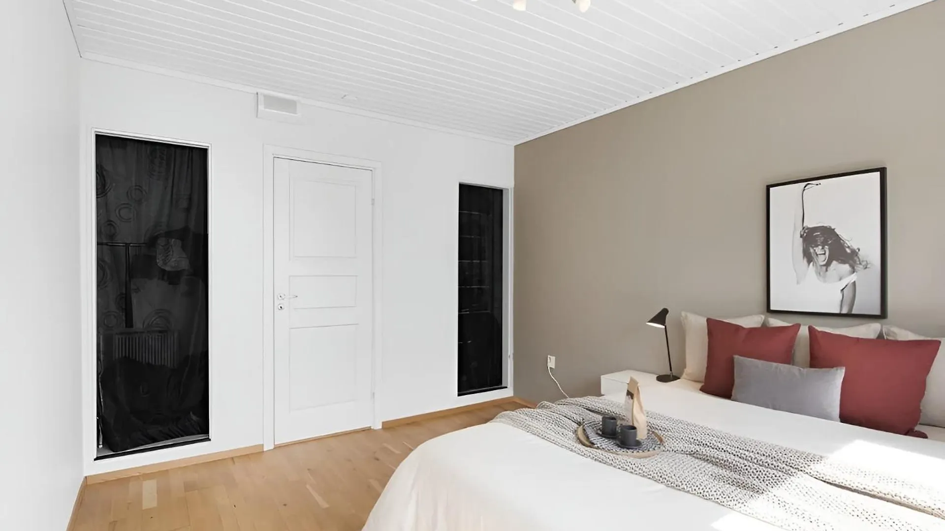 Lejlighed Roomsly - Balcony Near Charming Cobblestone Streets Bergen